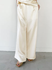 ストレートイージーサテンタックパンツ【セットアップ対応】【by SON】