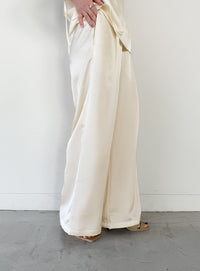 ストレートイージーサテンタックパンツ【セットアップ対応】【by SON】