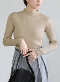 プチハイネックリブニット