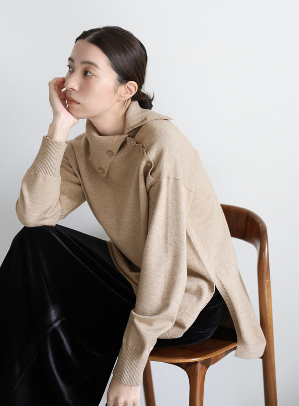 サイドボタンタートルネックニット