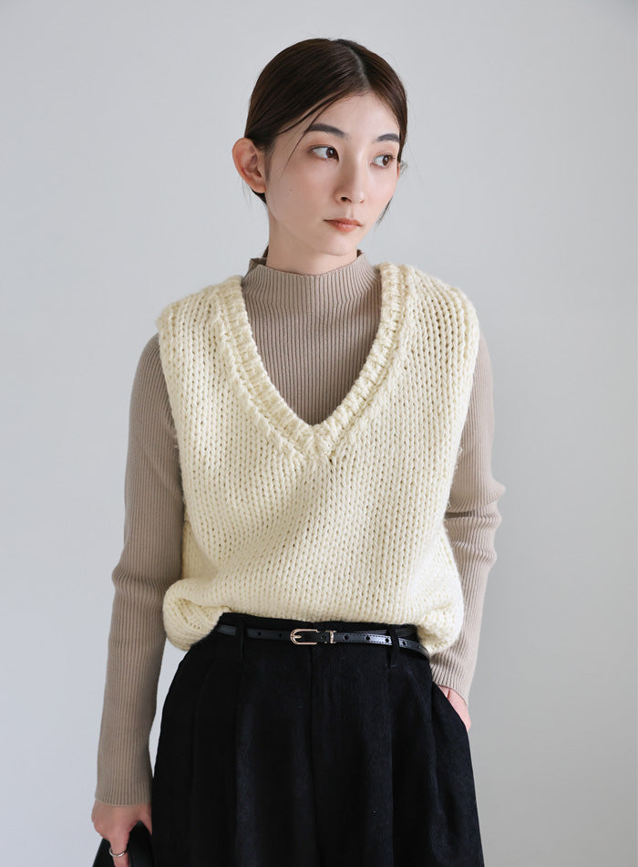 ロービングVネックベスト – SELECT MOCA