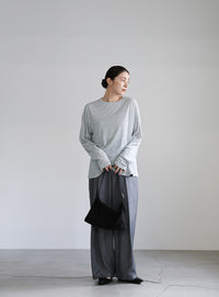 スラブシアークルーネックトップス