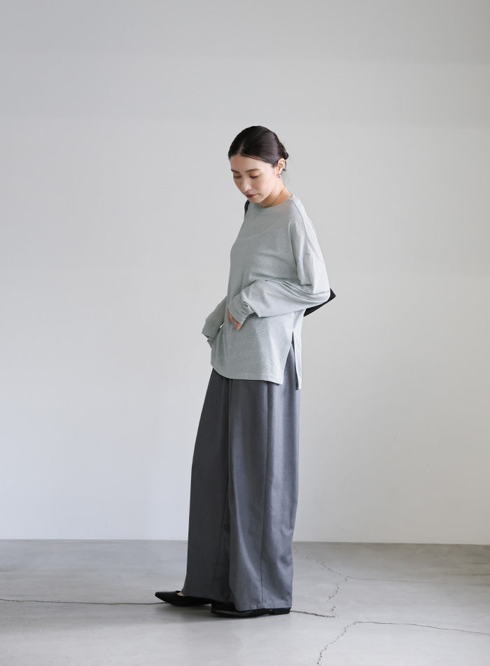 スラブシアークルーネックトップス