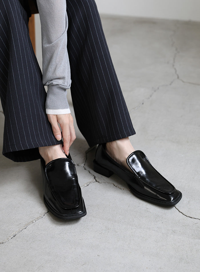 【美品】Dolce & Gabbana - スクエアトゥレザーローファー Brushed calfskin loafers in Black for Men | Dolce&Gabbana® US