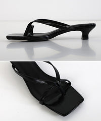 ワイドスクエアトングローヒールサンダル