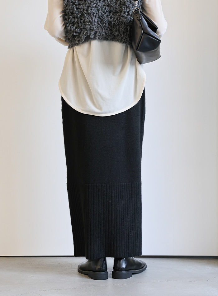 ヘムリブニットIラインスカート