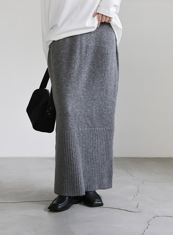 ヘムリブニットIラインスカート