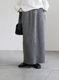 ヘムリブニットIラインスカート