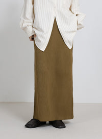 スポンディッシュＩラインニットスカート