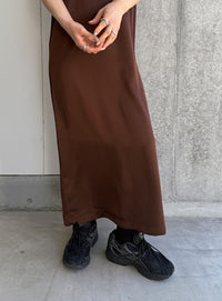 ラウンドネックサテンロングワンピース【セットアップ対応】【by SON】