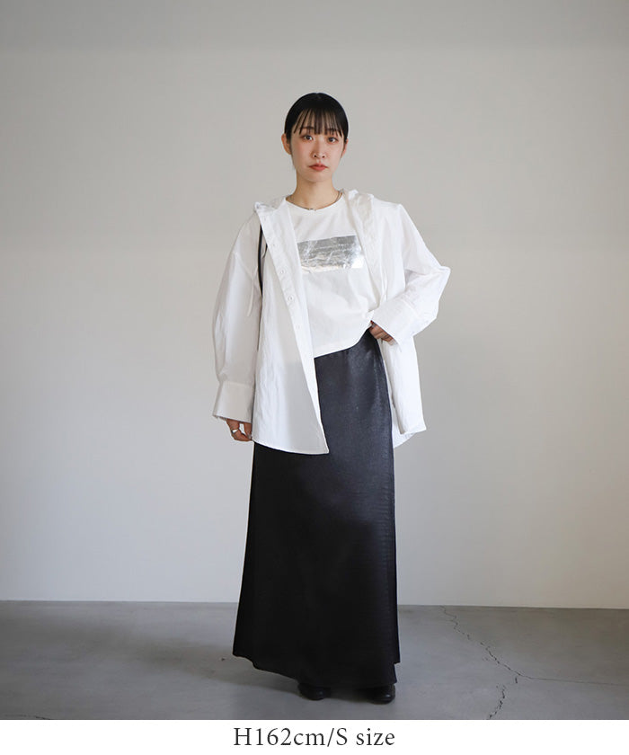 箔プリントノースリーブTシャツ