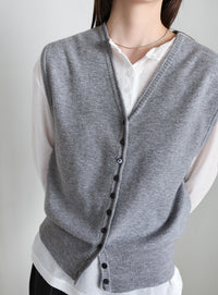 コンパクトVネックニットベスト