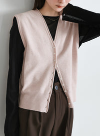 コンパクトVネックニットベスト