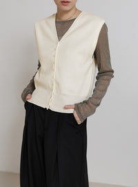コンパクトVネックニットベスト