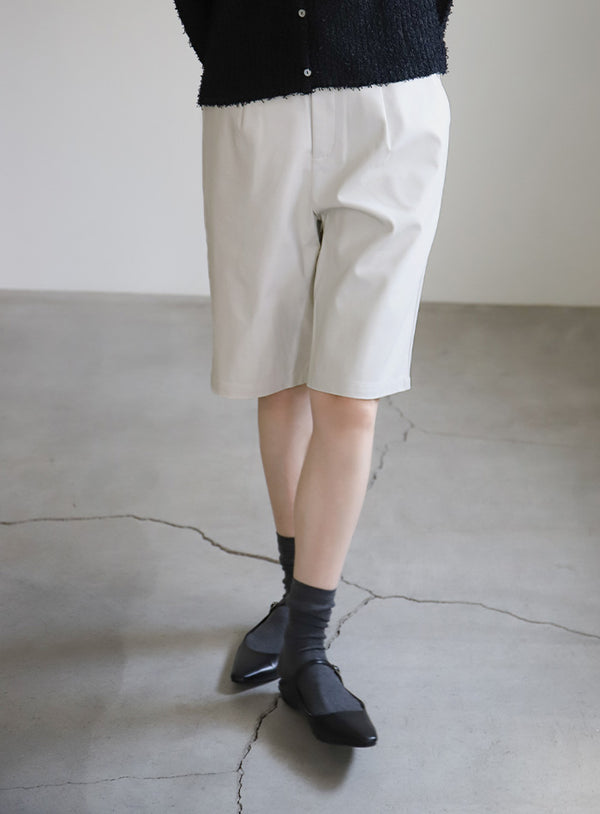 フェイクレザーハーフパンツ【SALE】
