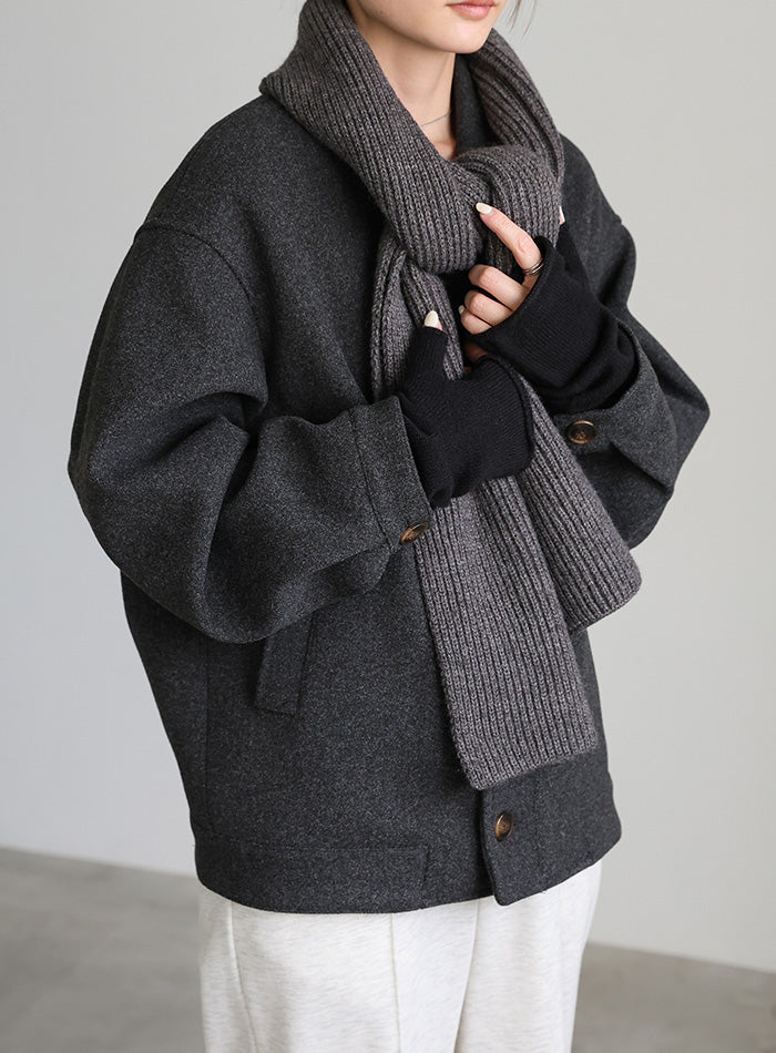 ISSEY MIYAKE me ファーアームウォーマー　黒　グレー ISSEY MIYAKE me ファーアームウォーマー 黒 グレー ISSEY MIYAKE me