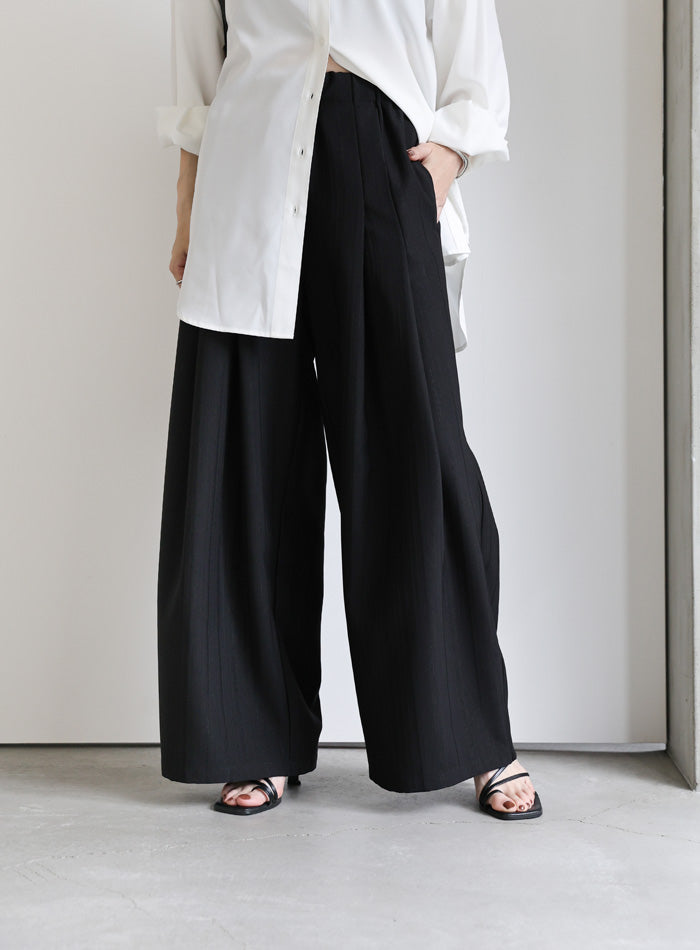 タックワイドパンツ　イシカワラボで購入 タックワイドパンツ イシカワラボで購入 タックワイドパンツ