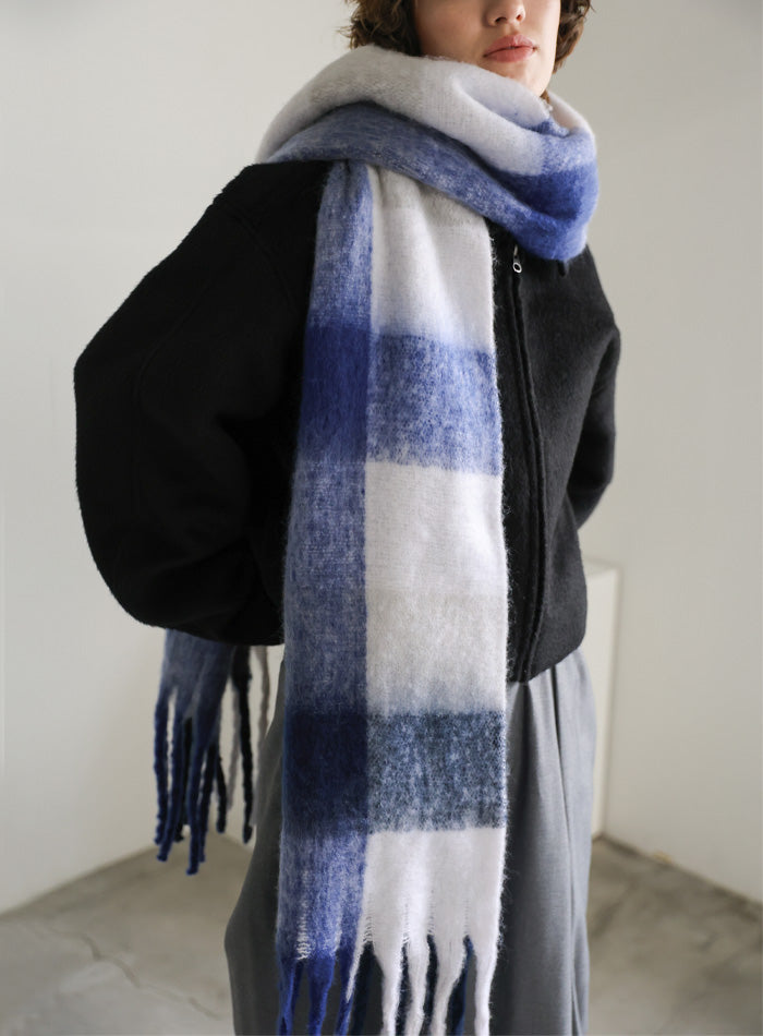 GOODS – SELECT MOCA