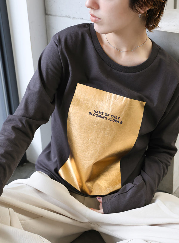 箔プリントロングTシャツ
