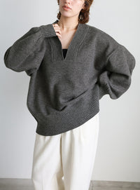 Vネックボリュームスリーブオーバーニット