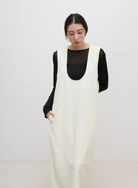 バックスリットUネックロングワンピース