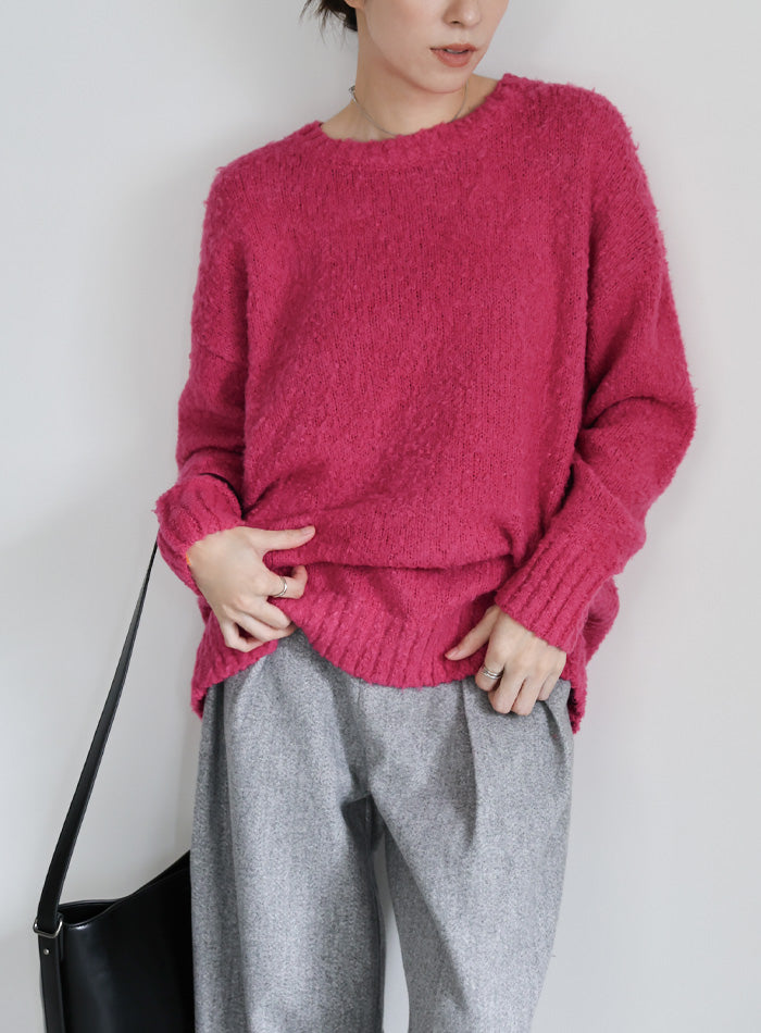 クルーネックブークレーニット