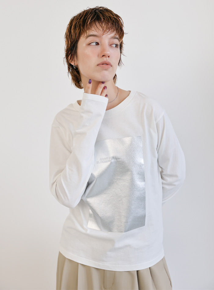 箔プリントロングTシャツ