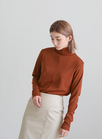 センター切り替えタートルトップス