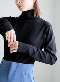 センター切り替えタートルトップス