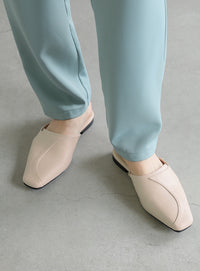 フェイクレザーカーブデザインバブーシュ