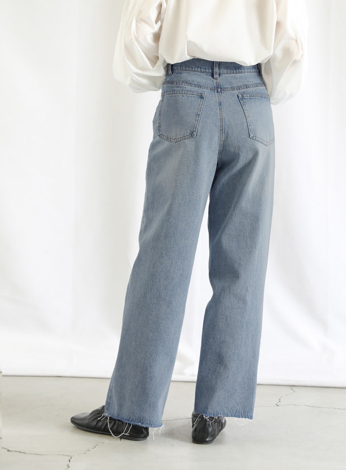 ハイウエストストレートデニム【SALE】