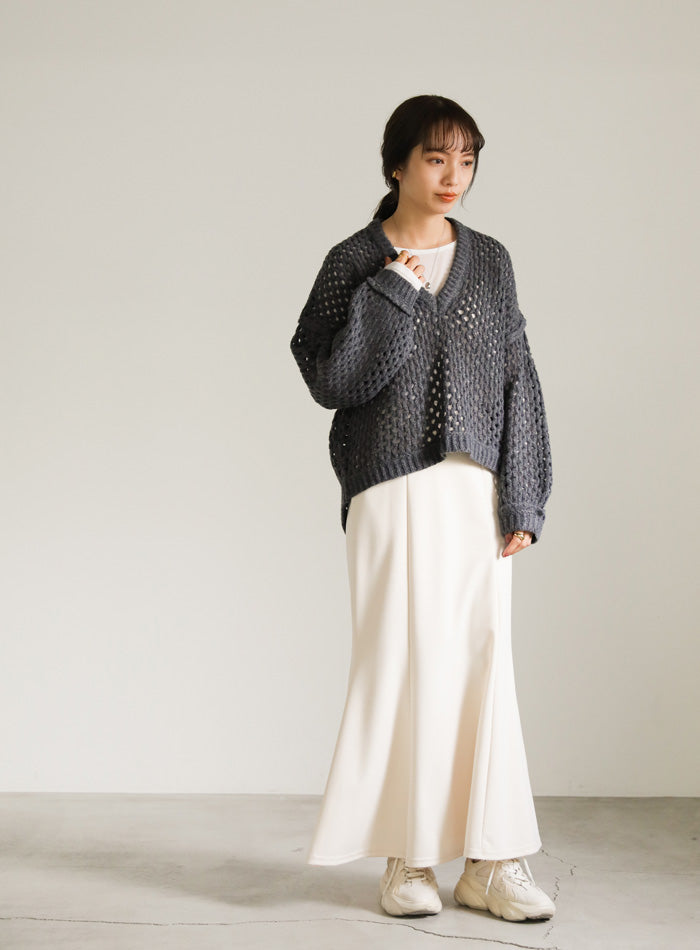 Vネック透かし編みショートニット