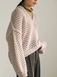 Vネック透かし編みショートニット