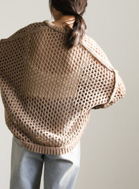 Vネック透かし編みショートニット