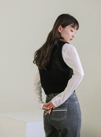 透かし編みニットショートベスト