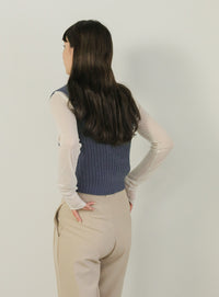 透かし編みニットショートベスト