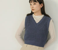 透かし編みニットショートベスト