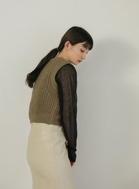 透かし編みニットショートベスト