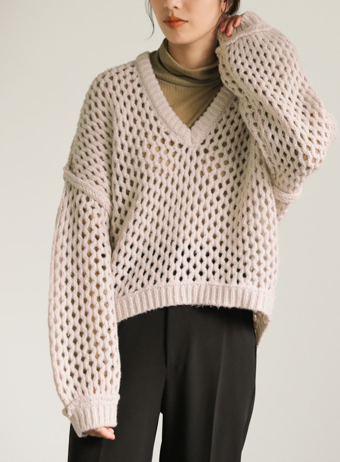 Vネック透かし編みショートニット